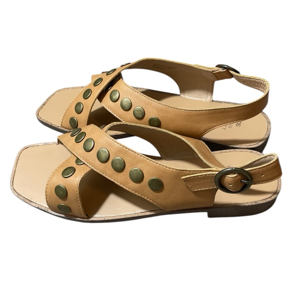 Y3- oasis size 6.5 Tan Studded Slingback Sandals